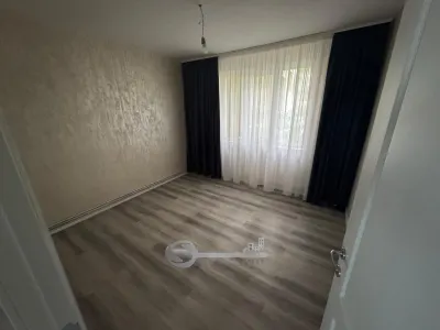 TREI CAMERE DECOMANDAT ALEXANDRU BULEVARD - foto 4