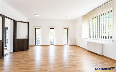 Spatiu versatil ultracentral, 125 mp, curte, parcare, clasa A, Brasov - Brasov