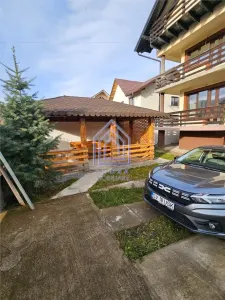 Casa noua  , moderna, zona rezidentiala. - foto 4