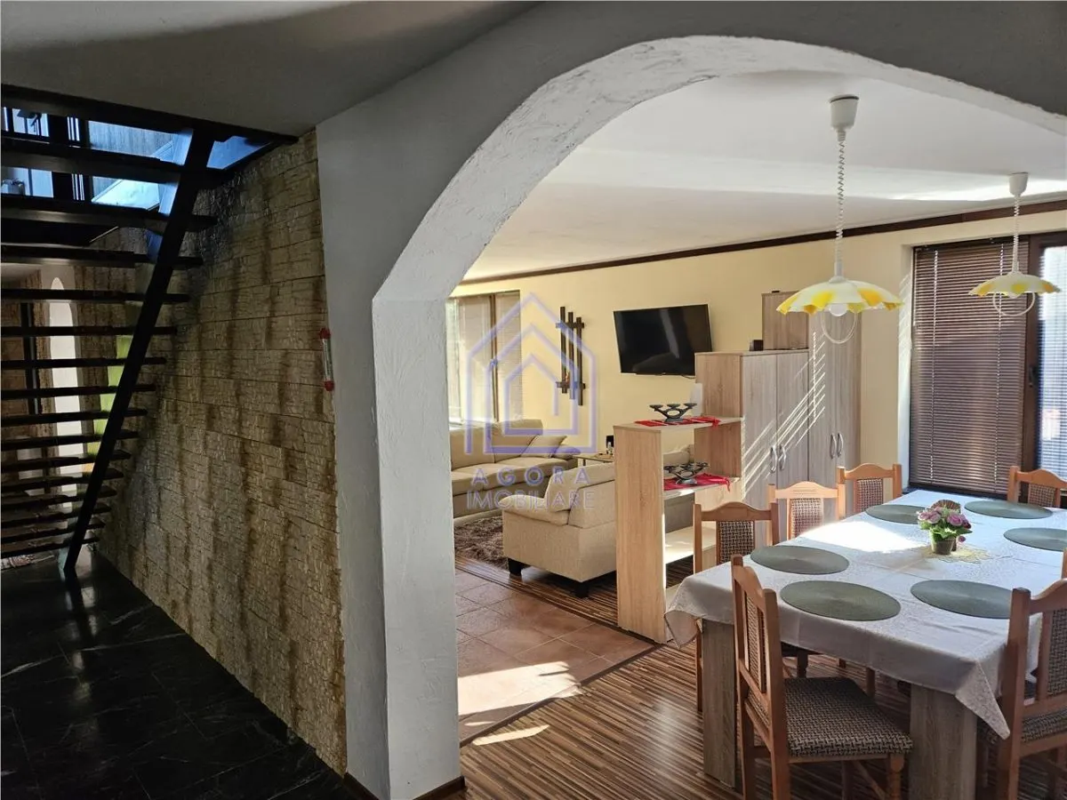 Suceava, casa deosebita in zona linistita. - foto 1