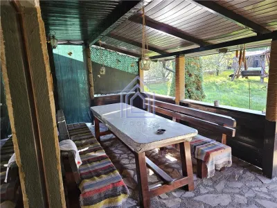 Suceava, casa deosebita in zona linistita. - foto 14