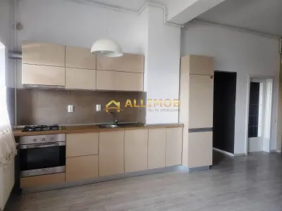 Apartament spatios 2 camere, zona centrala - foto 2