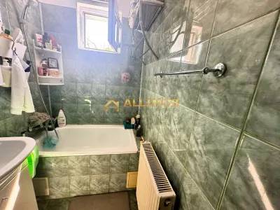 Apartament 2 Camere de vanzare in Vest Ploiesti – Centrala Proprie, Termopan, Etaj 3 | 51.900 Euro - foto 17