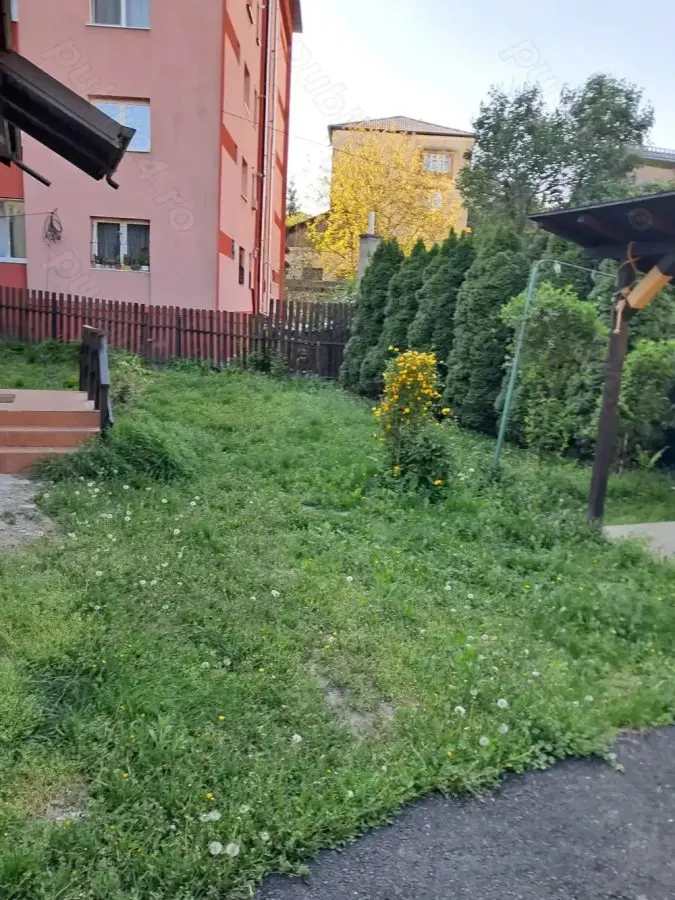 Vand casa cu teren in zona centrala Suceava - foto 4