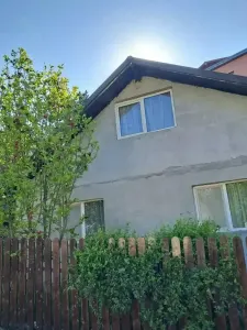 Vand casa cu teren in zona centrala Suceava - foto 10