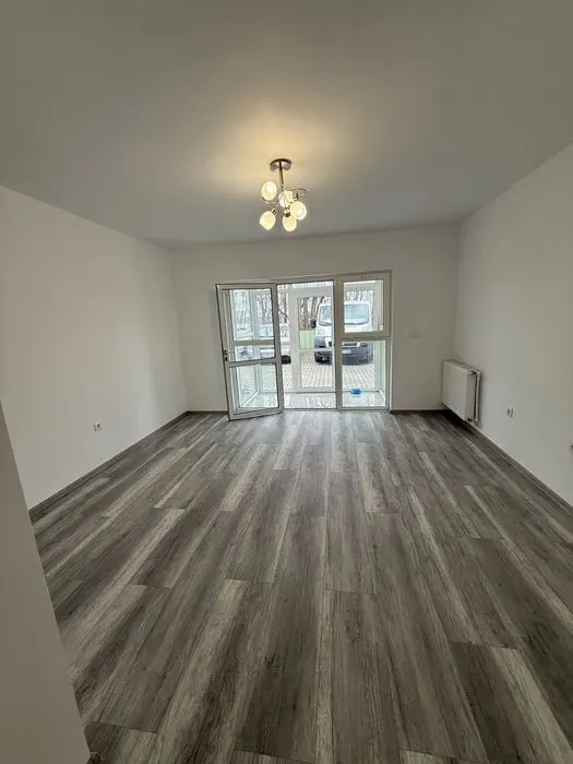 Garsoniera 30 mp  - Suceava, central - curte privată și loc de parcare inclus - foto 2
