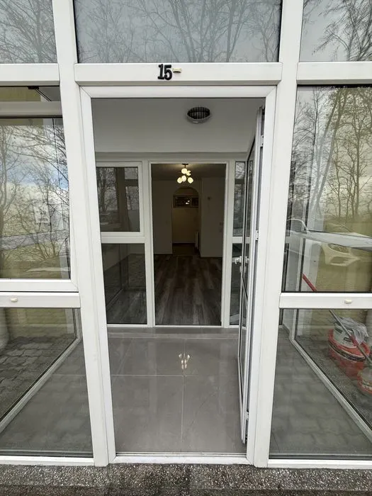 Garsoniera 30 mp  - Suceava, central - curte privată și loc de parcare inclus - foto 5