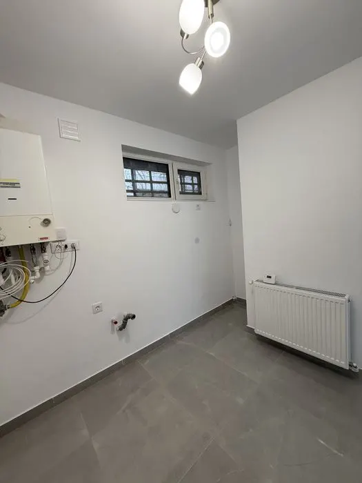 Garsoniera 30 mp  - Suceava, central - curte privată și loc de parcare inclus - foto 8