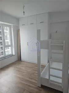 Apartament nou, mobilat ,utilat si boxa. Posibilitate parcare. - foto 4