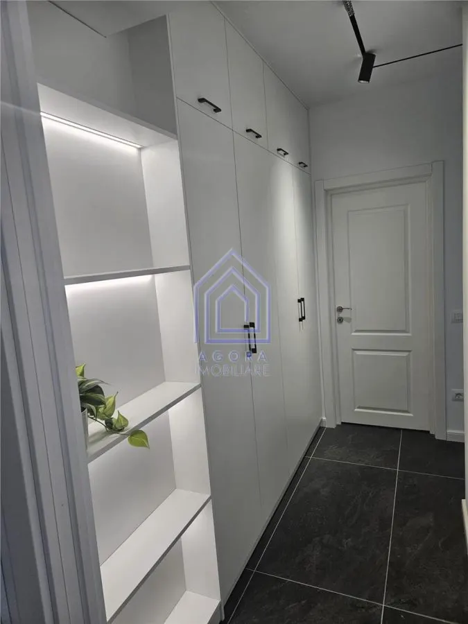 Apartament nou, mobilat ,utilat si boxa. Posibilitate parcare. - foto 7
