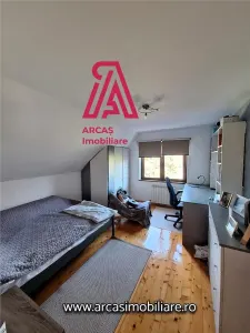 Casa individuala de vanzare cu 5 camere  zona Sub Arini! - foto 14