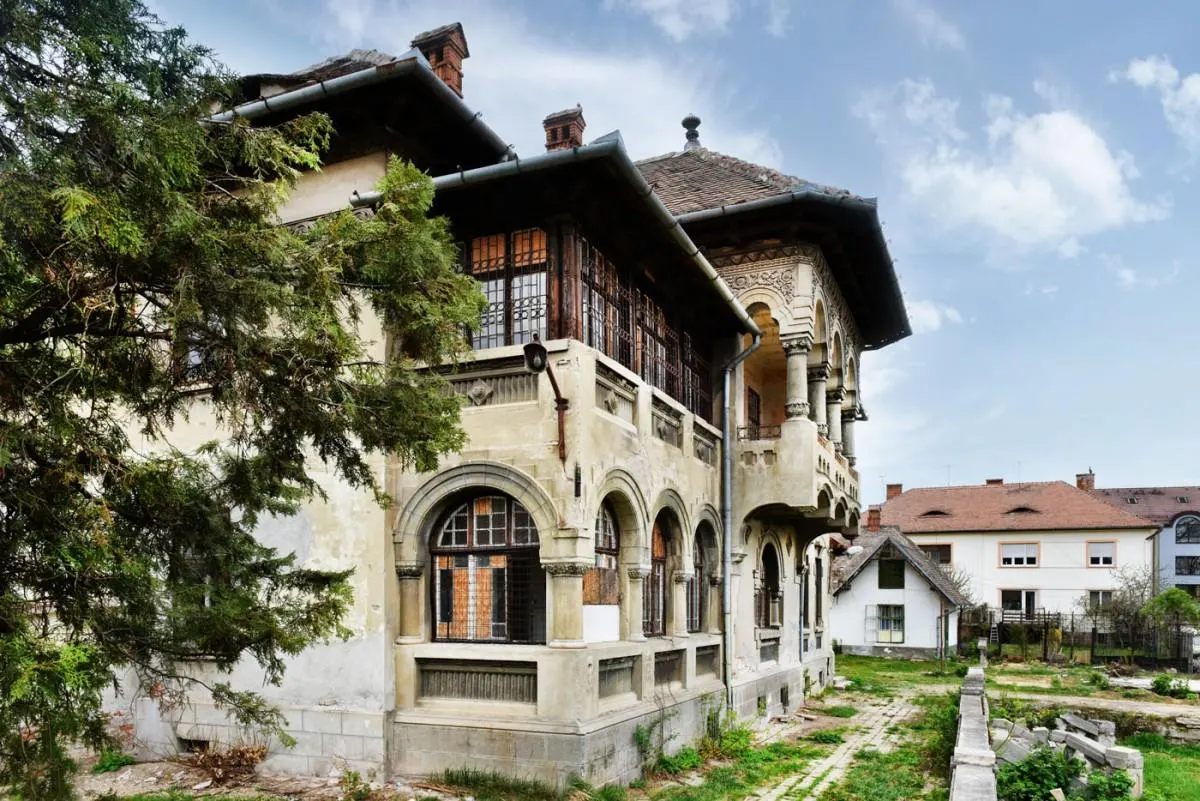 Vila interbelica de vanzare! - foto 4