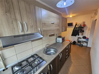 Resita, 2 Cam. Mobilat+Utilat, Micro 3 - foto 7