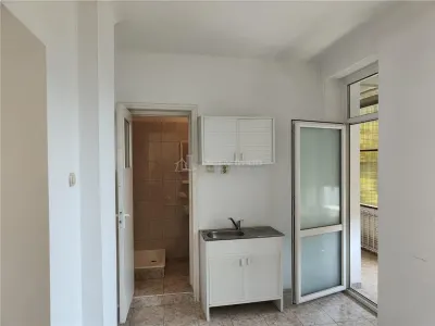 Spatiu de birouri situat ultracentral in Ploiesti zona Palatului administrativ - Ploiesti