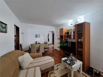 Apartament 3 camere semidecomandate etaj 3,Banca Nationala - Bacau