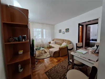 Apartament 3 camere semidecomandate etaj 3,Banca Nationala - foto 2