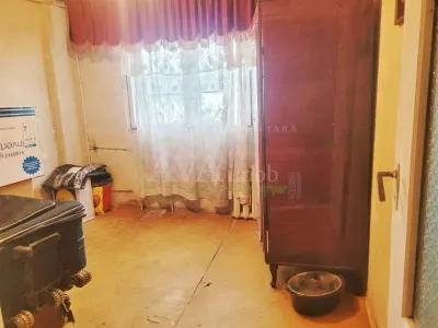 Apartament 3 camere decomandate, zona Narcisa - foto 2