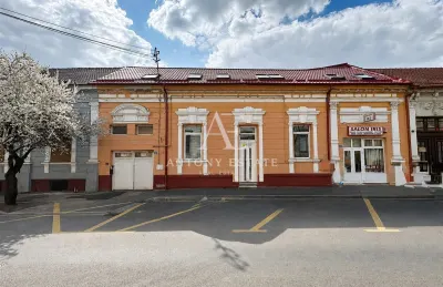 Antony Estate | Spatiu comercial ultracentral de închiriat - Zona Piata Unirii - Oradea - Oradea