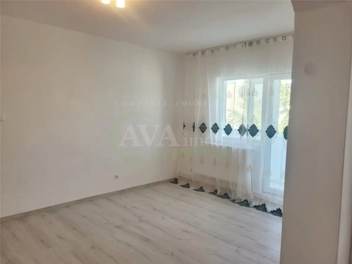 Apartament 2 camere decomandate, zona Ura - foto 1