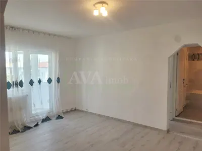 Apartament 2 camere decomandate, zona Ura - foto 2