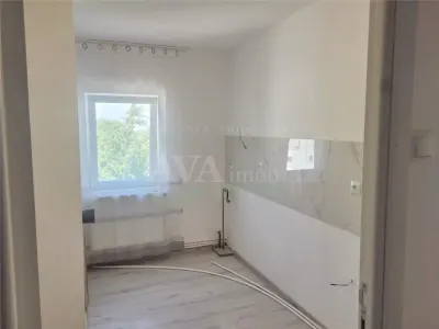 Apartament 2 camere decomandate, zona Ura - foto 5