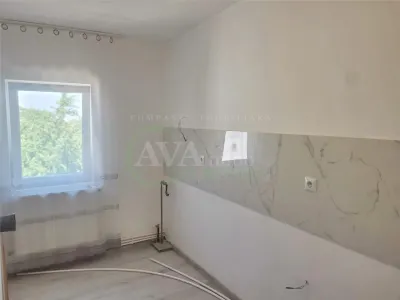 Apartament 2 camere decomandate, zona Ura - foto 6