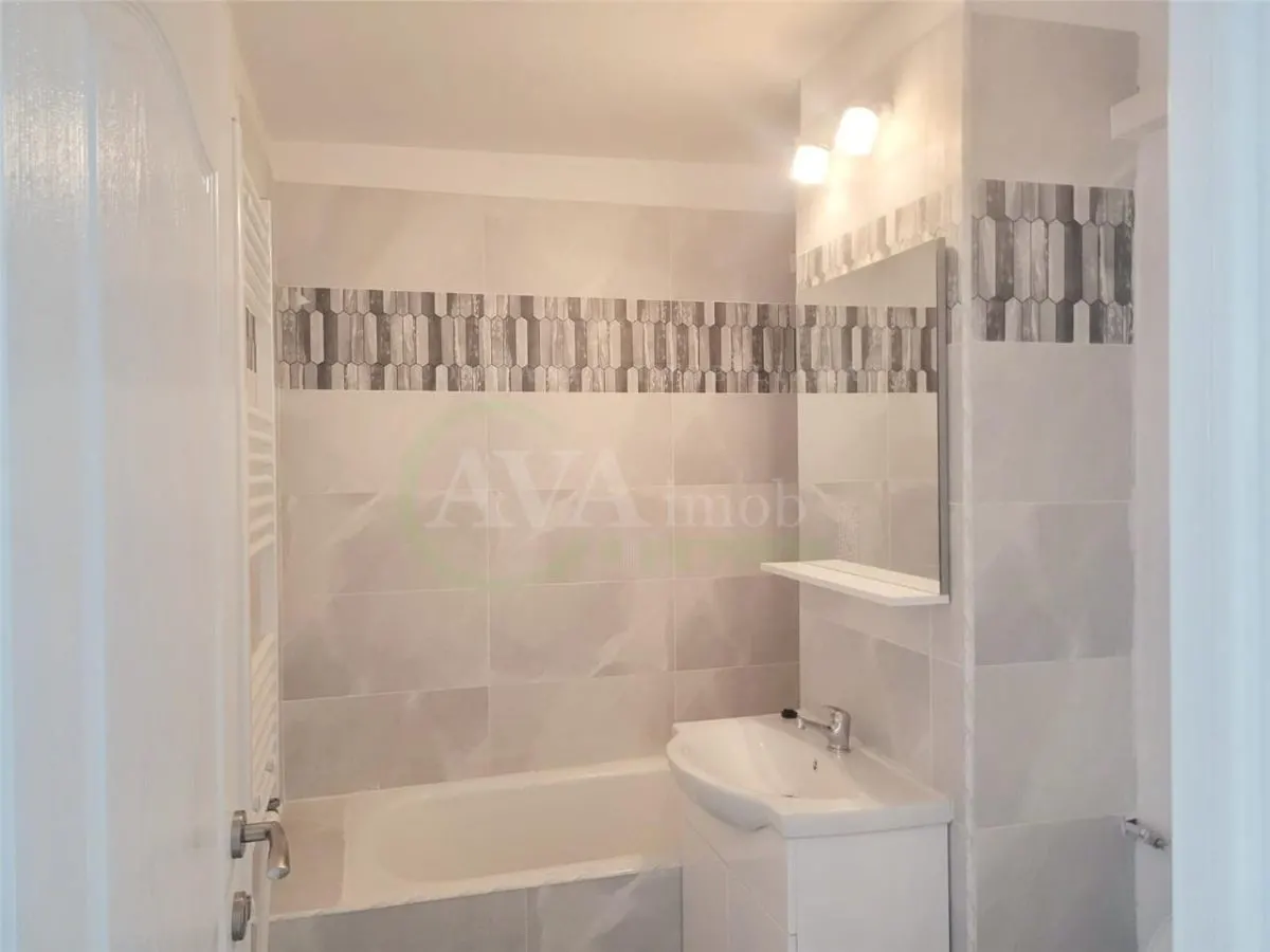 Apartament 2 camere decomandate, zona Ura - foto 9