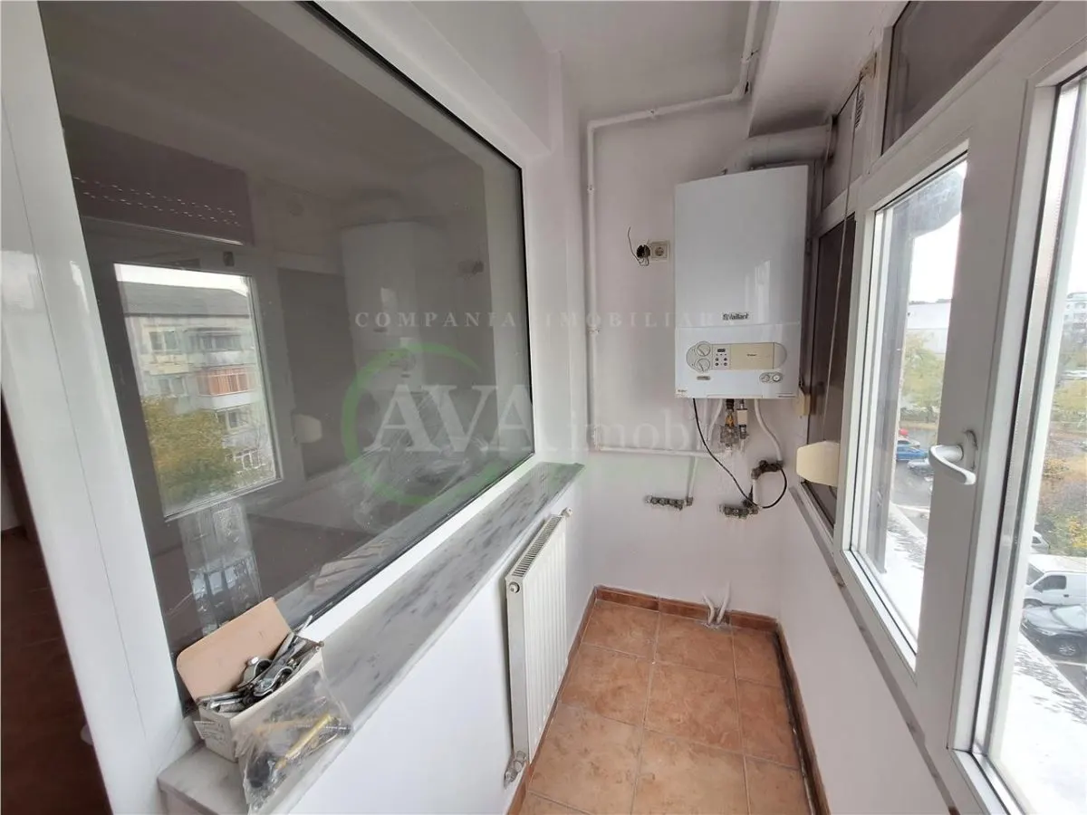 Apartament 4 camere decomandat Milcov-Bacau - foto 4