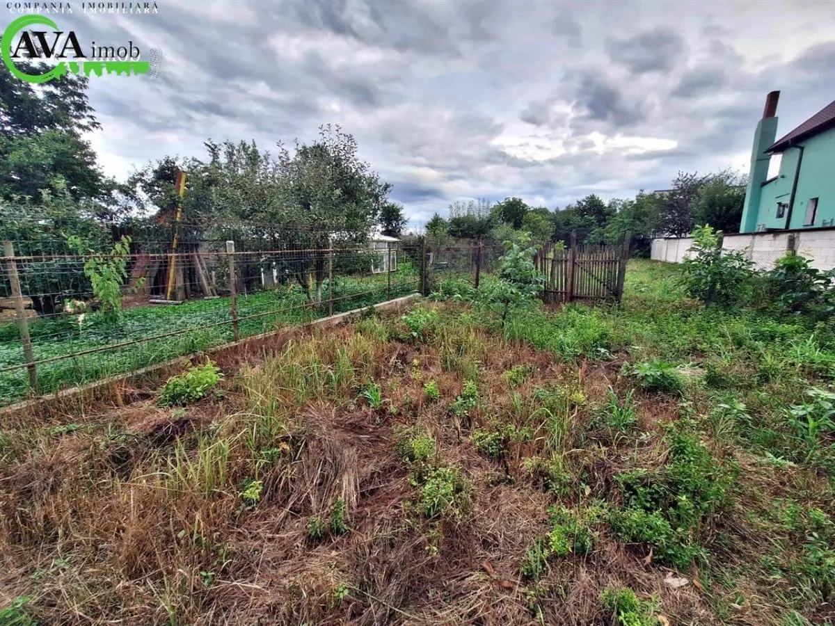 Teren 1329 mp | Casa batraneasca | Toate utilitatile, Zona Serbanesti, Bacau - foto 10