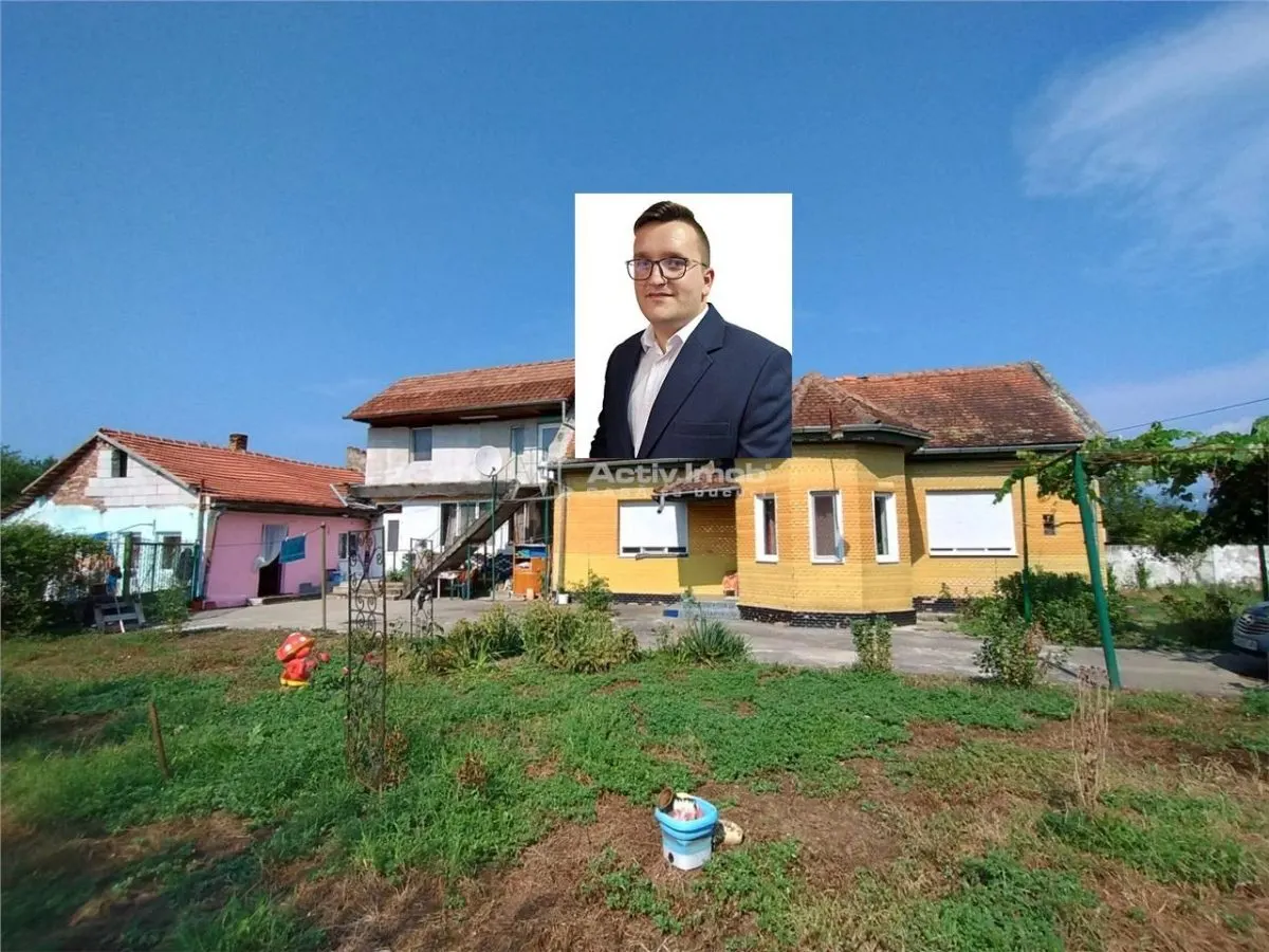 Caransebes, Casa cu Teren de 585 Mp, Zona Sesu Rosu - foto 1