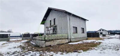Casa 4 camere , 140 mp, teren 600 mp, zona Hemeius - foto 2