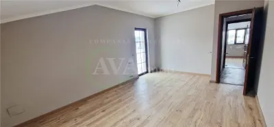 Casa 4 camere , 140 mp, teren 600 mp, zona Hemeius - foto 14