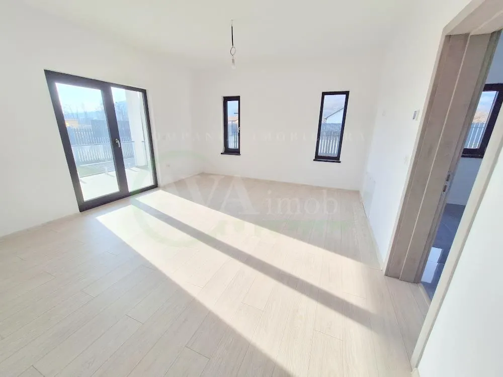 Casa parter, 72 mp, teren 270 mp, 3 camere, zona Hemeius - foto 1