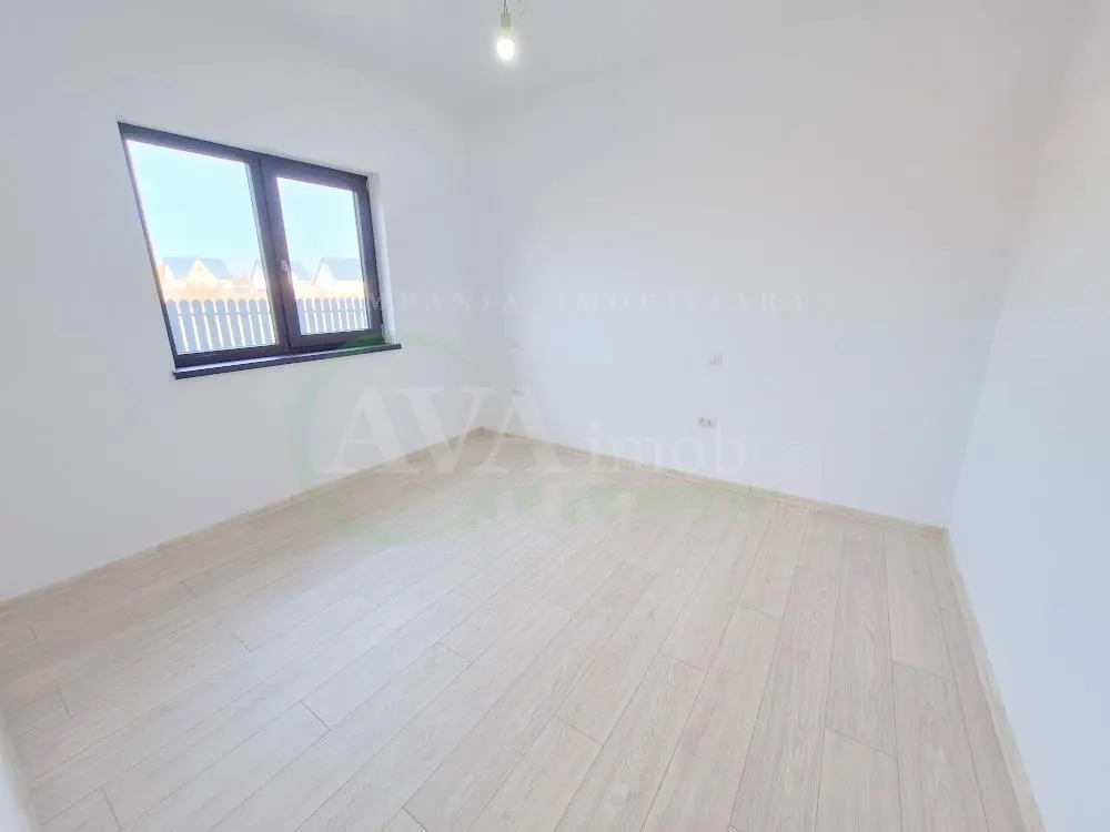 Casa parter, 72 mp, teren 270 mp, 3 camere, zona Hemeius - foto 3