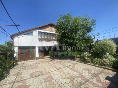 Casa P+1, 4 camere, teren 760 mp, zona Tache - Bacau