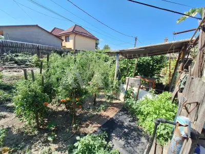 Teren 371 mp curti constructii+casa 5 camere si anexe, zona Izvoare - foto 16