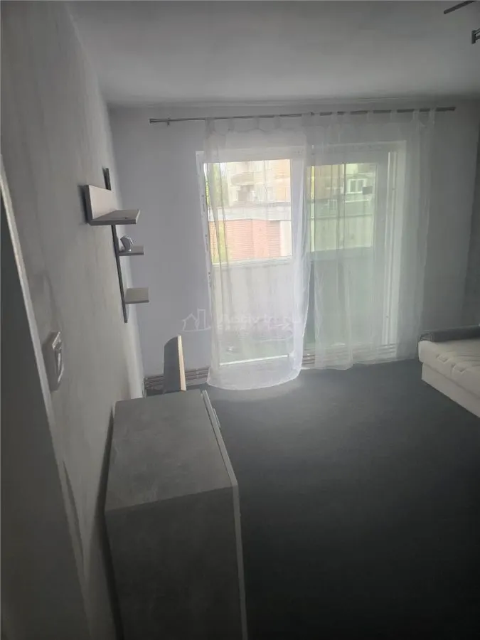 3 cam - zona Garii - foto 2