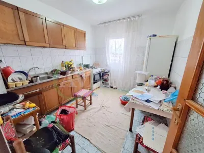 Apartament 4 camere, 2 bai, 80 mp, zona Narcisa - foto 2