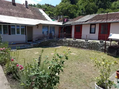 Anina, Celnic, Casa la Cheie, 12 Incaperi, Zero COMISION - foto 14