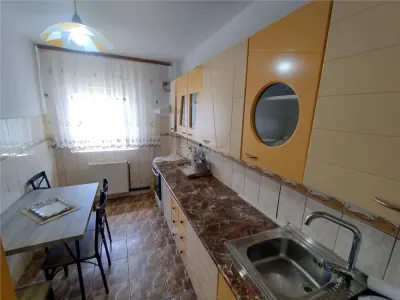 Oravita, Apt.4 Cam, 96mp , Zona Garii, Pret Negociabil - foto 19
