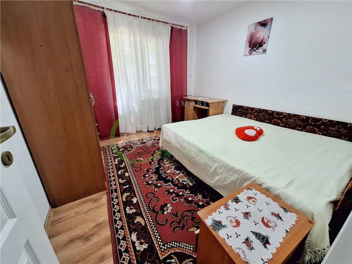 Apartament 2 semidecomandate, parter, mobilat, zona Narcisa - foto 9