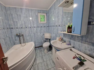 Resita, chirie casa 2 camere STRICT MUNCITORI - foto 6