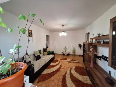 Apartament 2 camere semidecomandate, zona Piata Sud - Bacau