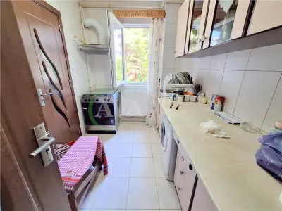 Apartament 2 camere semidecomandat, zona Narcisa - foto 5