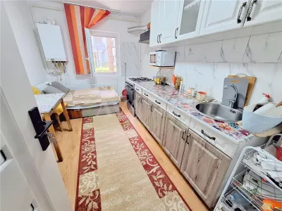 Apartament 3 camere decomandate, parter,  zona Energiei - Bacau