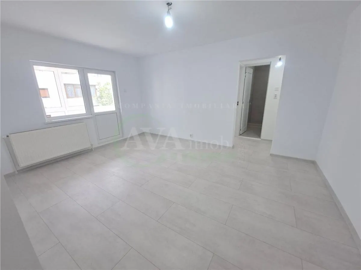 Apartament 2 camere, etaj 2, cu centrala, nemobilat, Piata Sud - foto 3