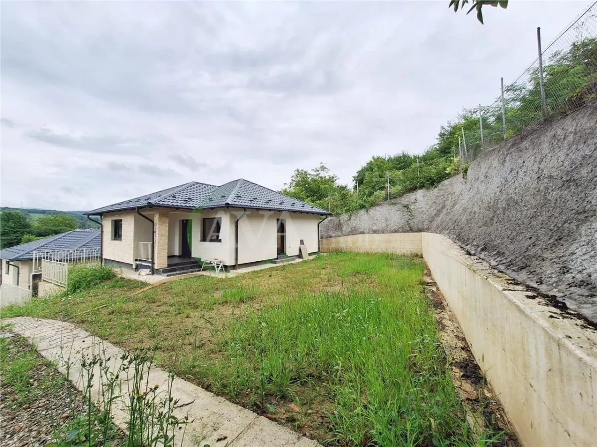 Casa parter, 3 camere – Margineni | 92 mp , teren 475 mp - foto 2