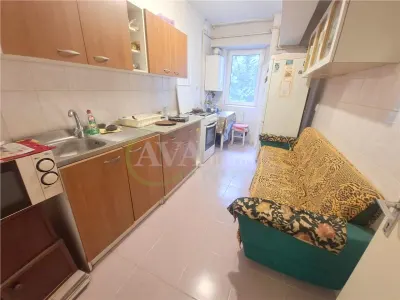 Apartament 2 decomandate, etaj 2, zona 9 Mai Ciupercute - foto 10