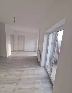 2 camere - decomandat - Bld. 1 Decembrie - METROU LA 3 MINUTE - foto 4