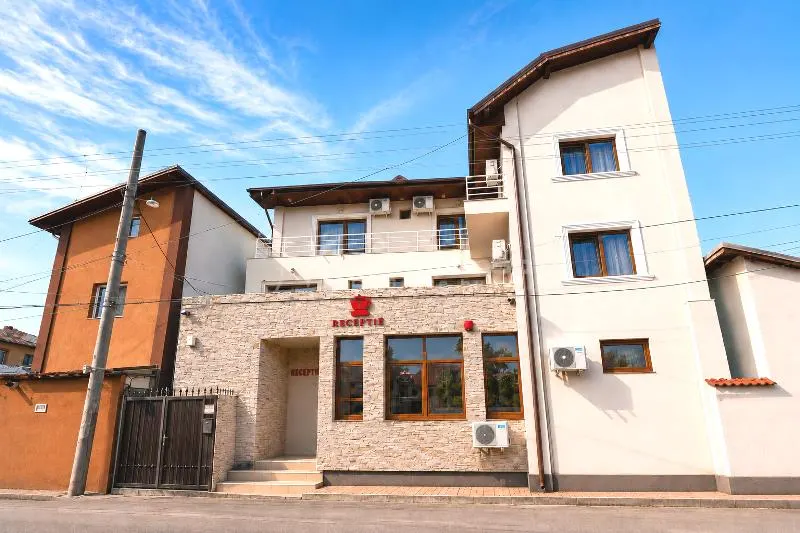 VANZARE - CLADIRE COMERCIALA    HOTEL - RAHOVA - MARGEANULUI - ANTIAERIANA -  INVESTITIE -- 17 CAMERE -  550000E  -   COMISION 0 ! - foto 1